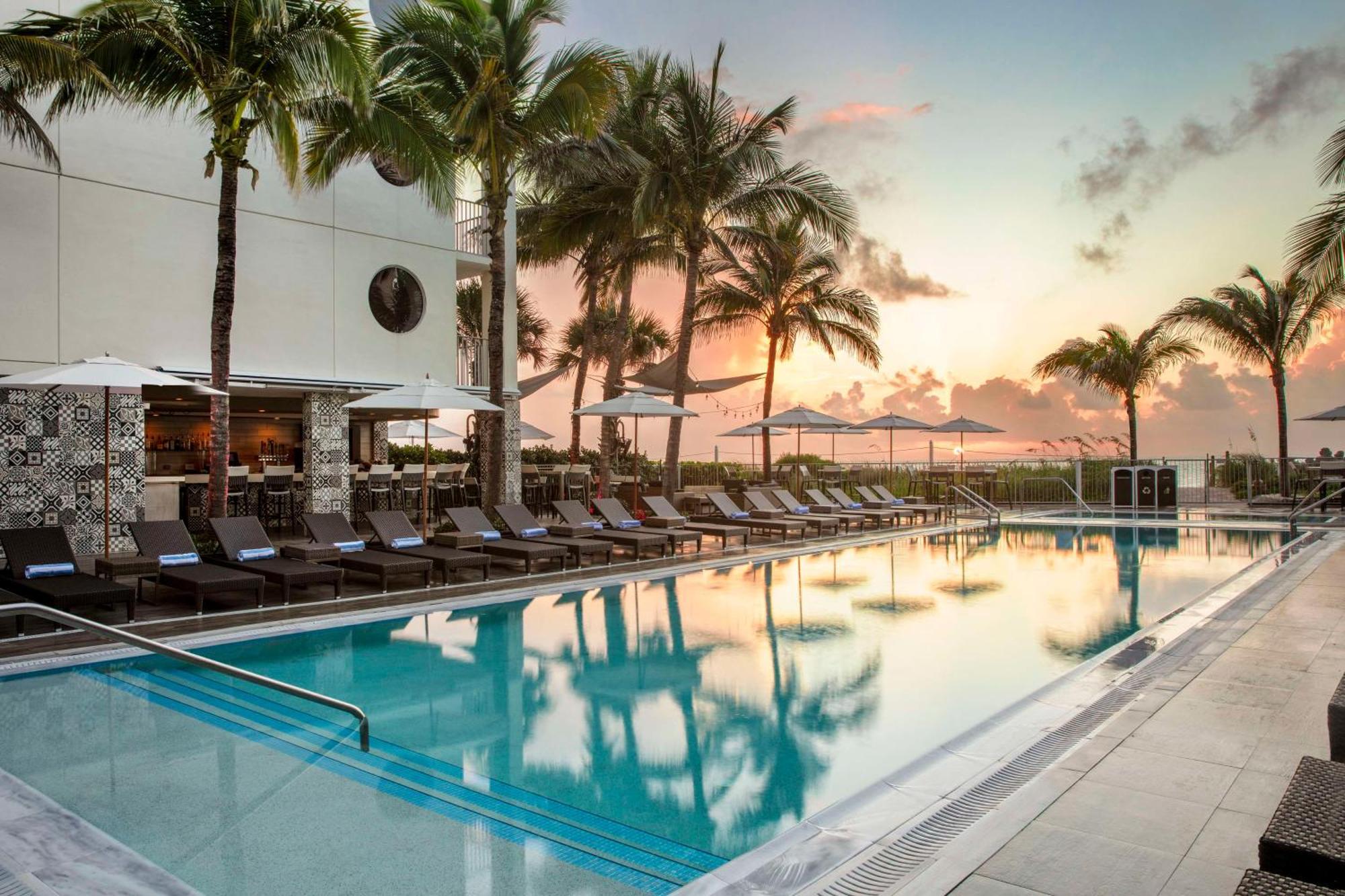 Costa D'Este Beach Resort & Spa Vero Beach Ngoại thất bức ảnh